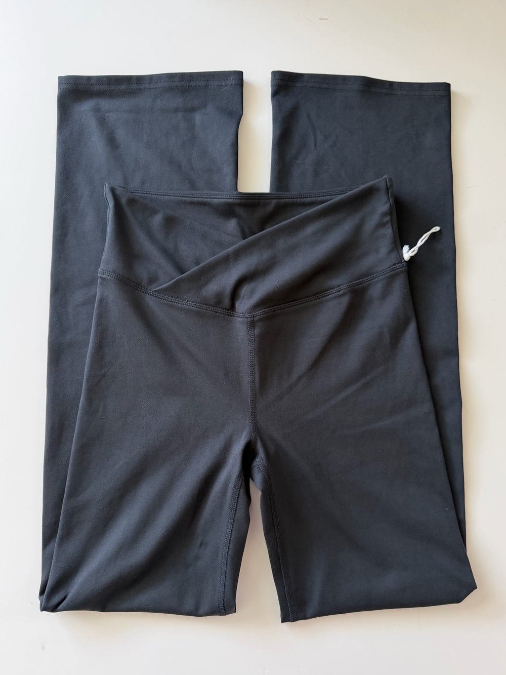 Balance Collection V-Waist Black Flare Women’s Yoga Pants Size M Athleisure